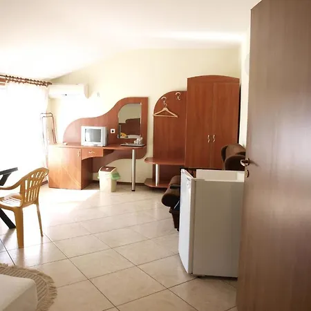 Pensionat Guestrooms Hema *